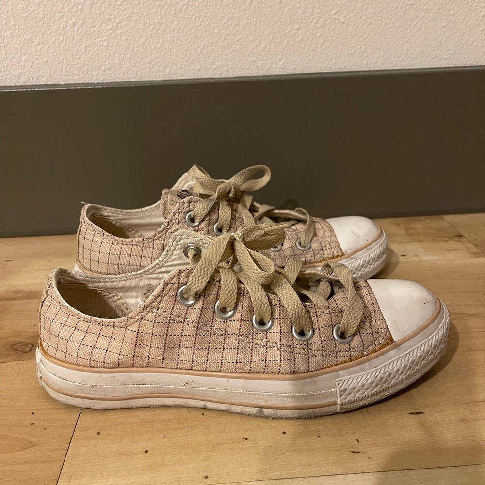 Checkered Tan Converse Sneakers, size 5
